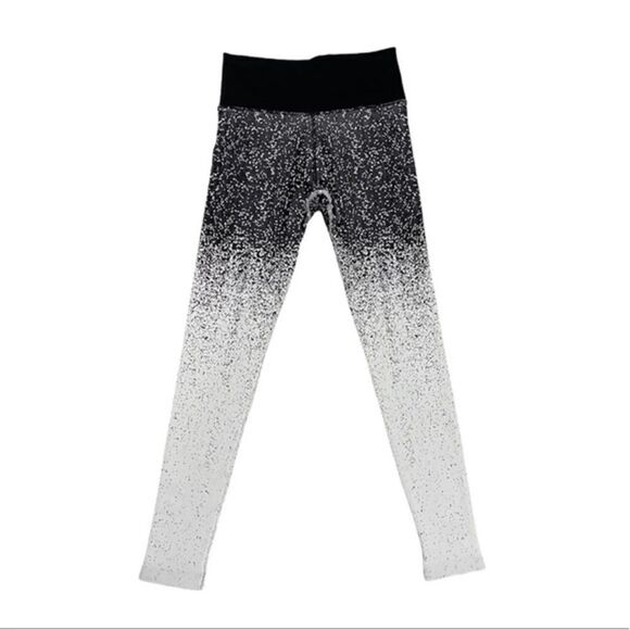 Athleta Flurry Ombre Leggings Ribbed Black Heather and White High Rise Small - Picture 4 of 6